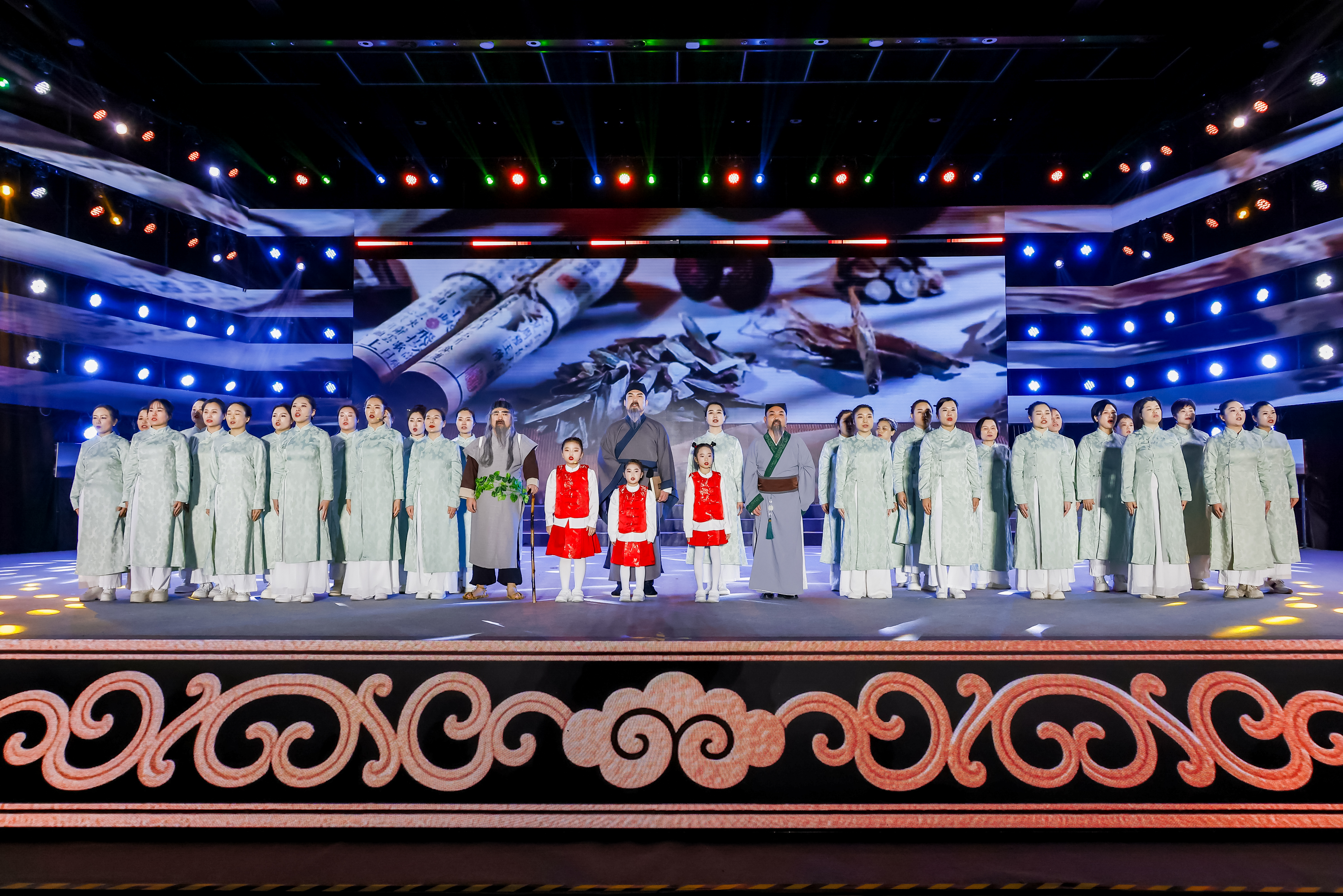 本草薪火 灸暖人间.jpg